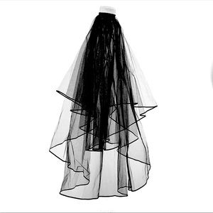 💕Two Tiers Black Wedding Veil with comb.